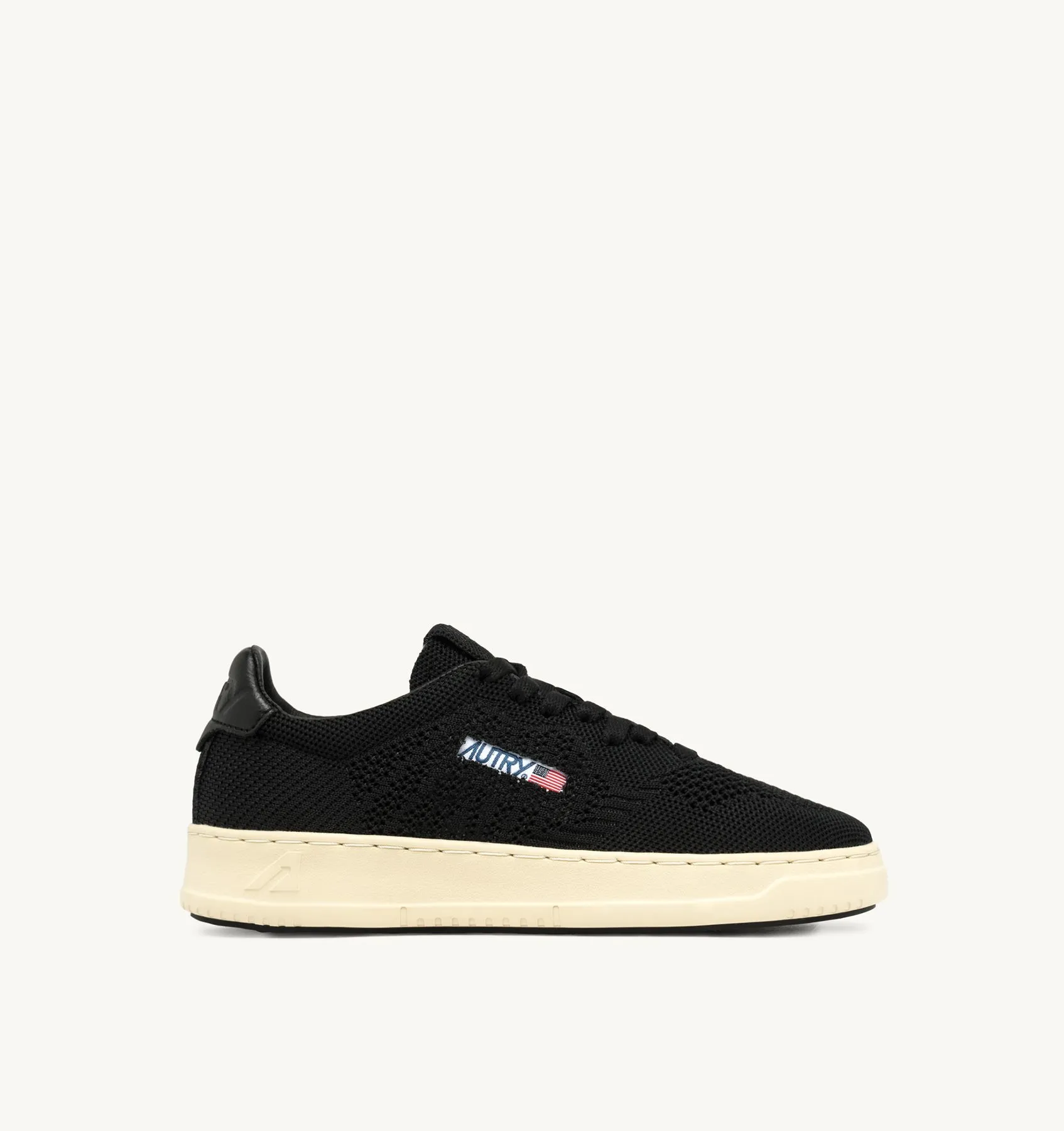 AUTRY NEW ARRIVALS MAN MAN  EASEKNIT MEDALIST LOW SNEAKERS IN BLACK COLOR FABRIC