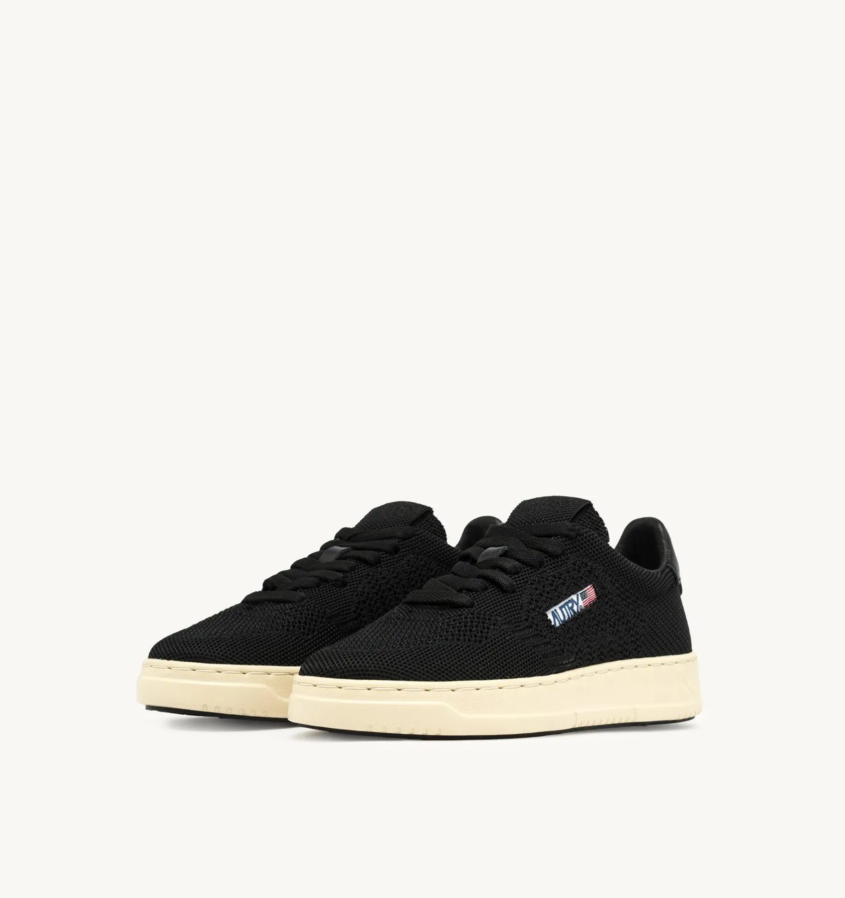 AUTRY NEW ARRIVALS MAN MAN  EASEKNIT MEDALIST LOW SNEAKERS IN BLACK COLOR FABRIC