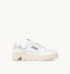 AUTRY SNEAKERS WOMAN  CLC LOW SNEAKERS IN LEATHER COLOR WHITE