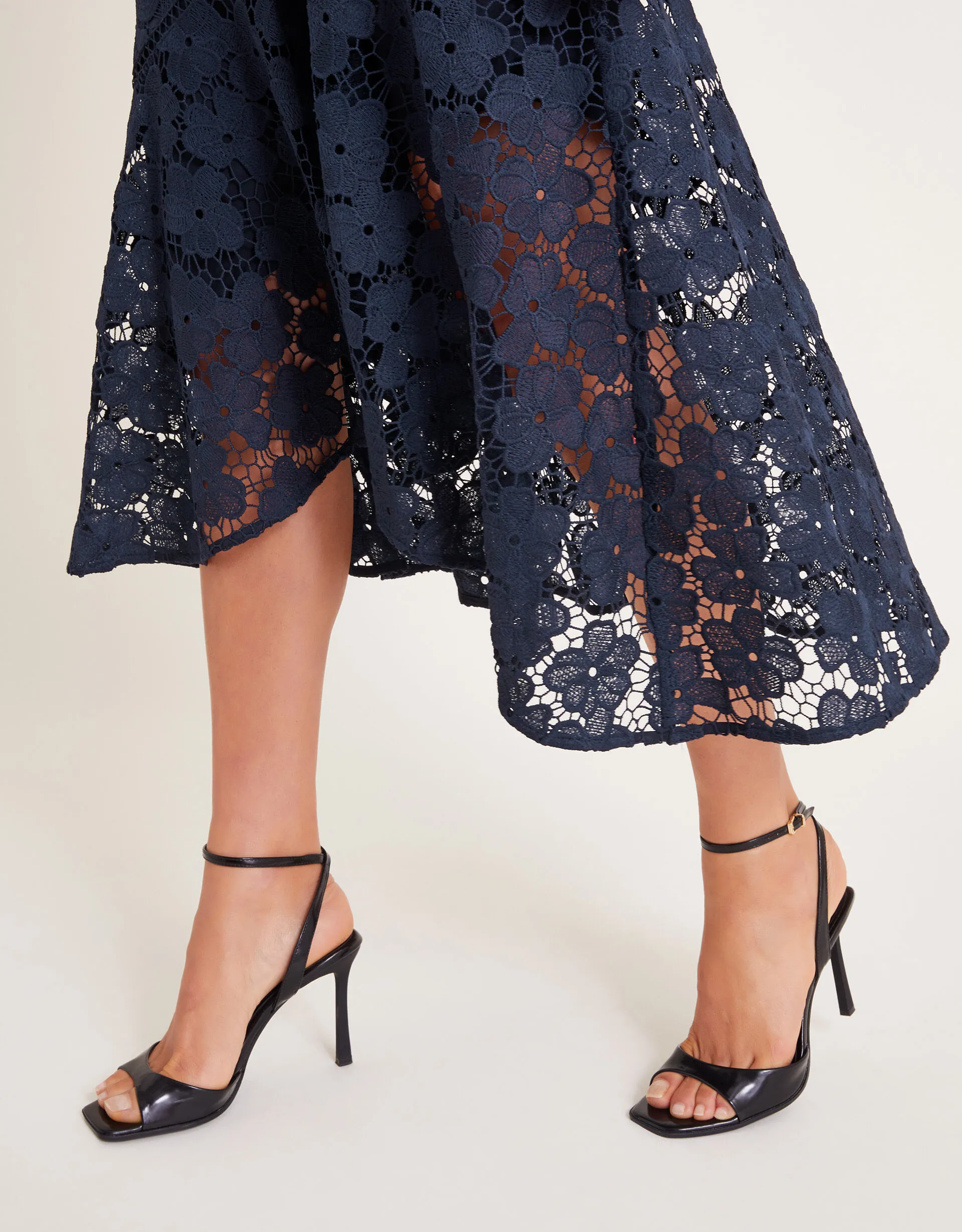 Gianna Sleeveless Lace Midi Dress Blue