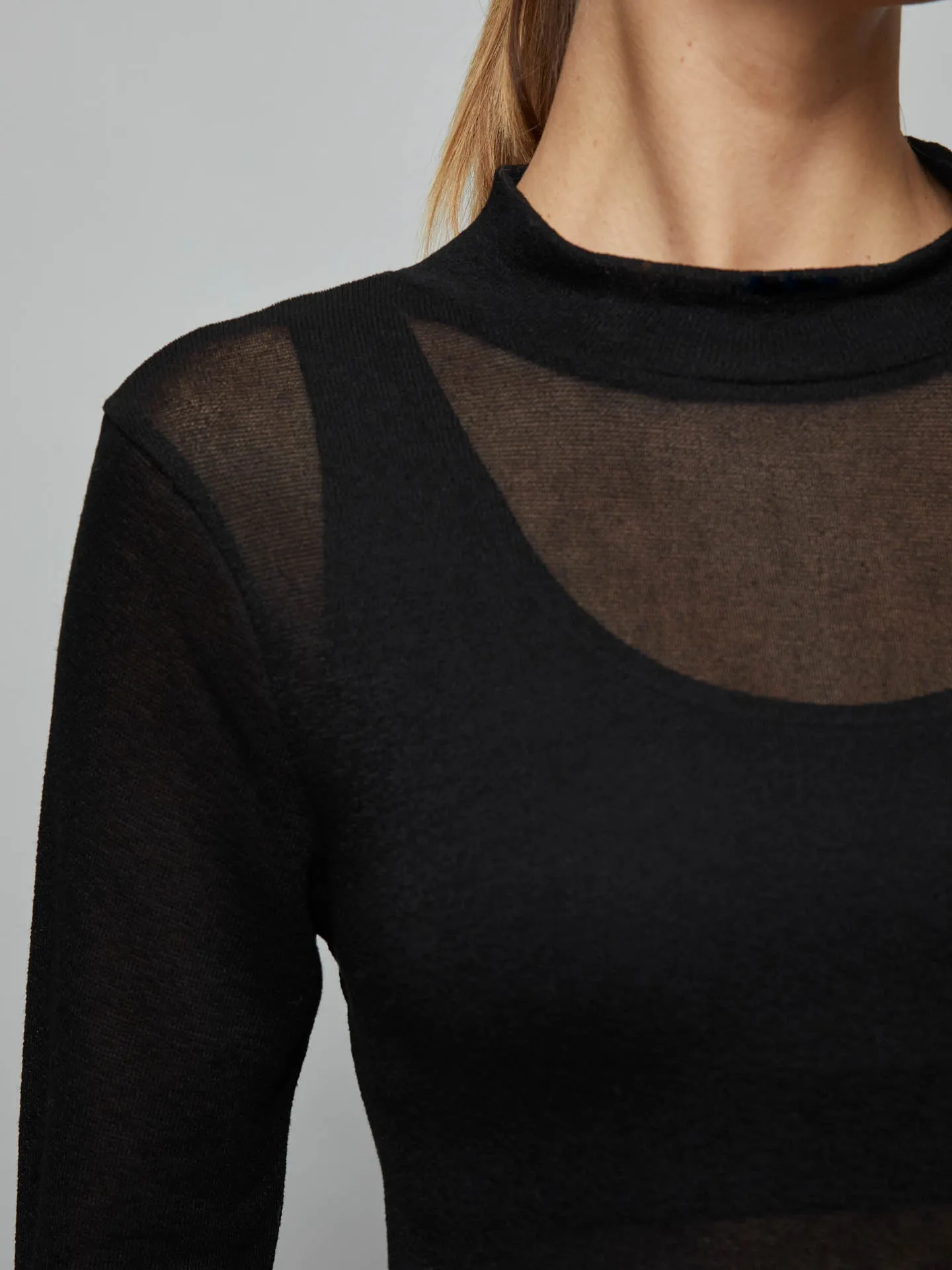 Long-sleeve Mesh Top - Black