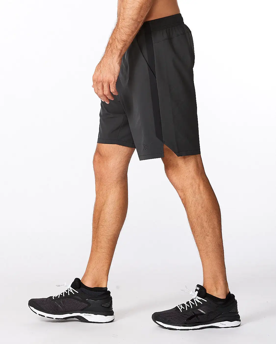 Motion 8 inch shorts - Black