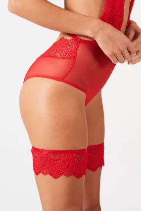 Nommée Désir Garters