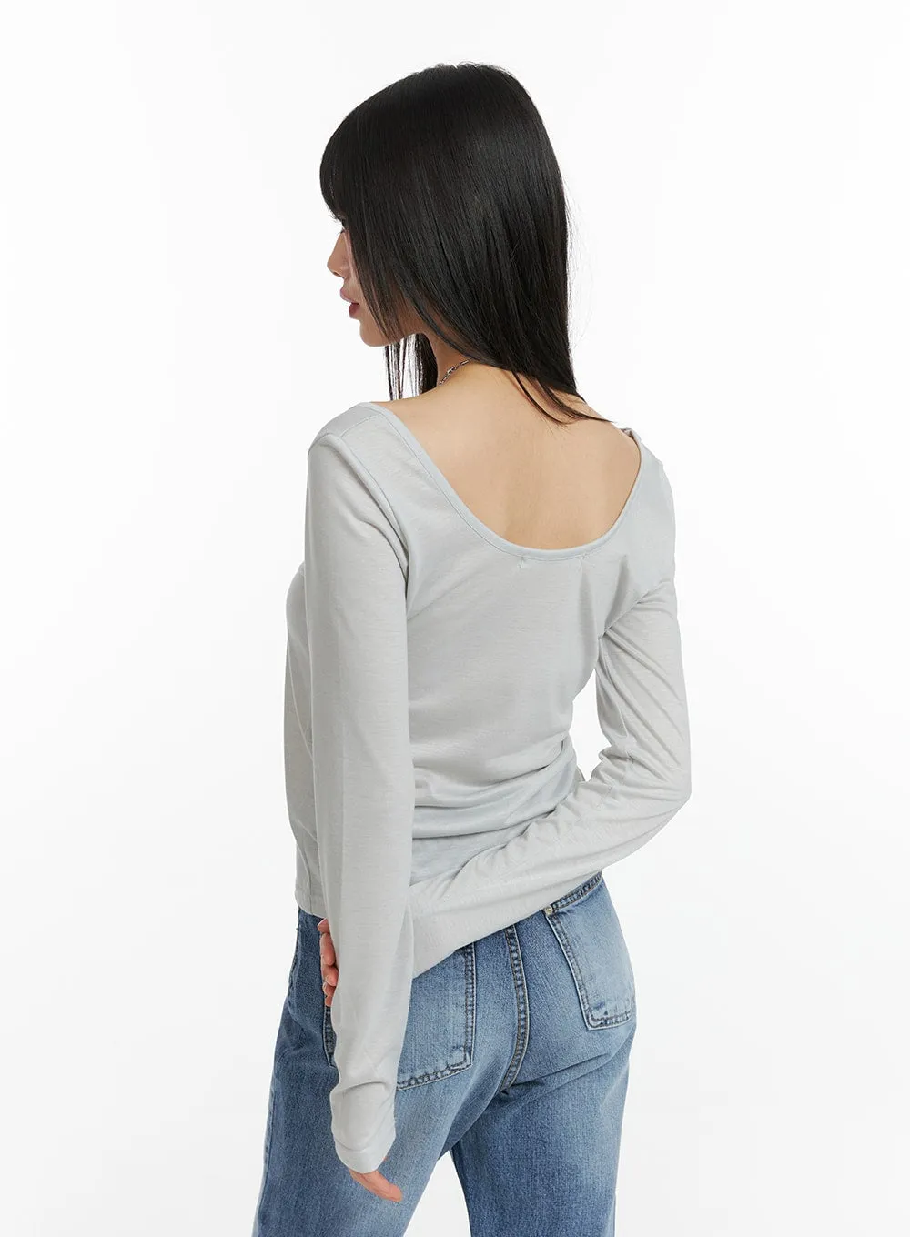 Solid U-Neck Long Sleeve Top CF422