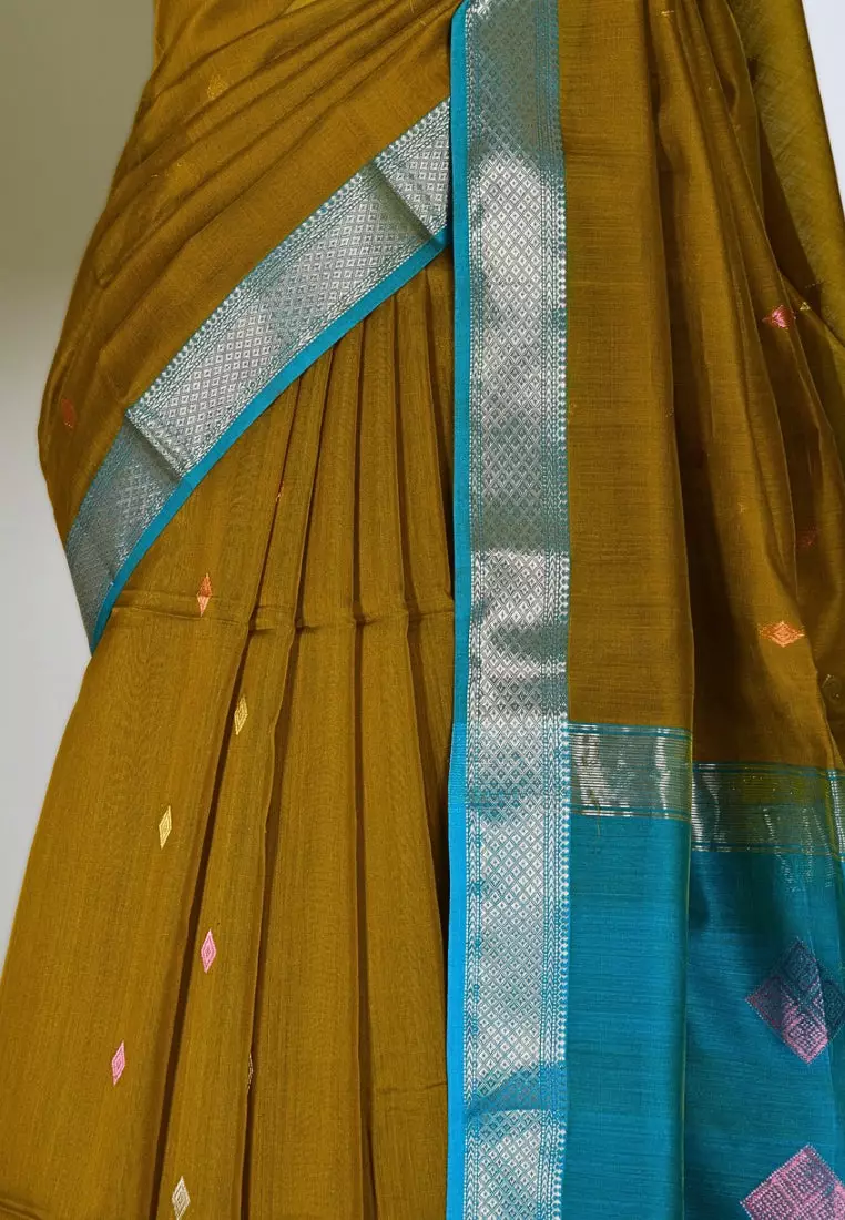 Yeshan Sarees Olive-Green Blue Handwoven Pure Silk Cotton Butta Pallu Maheswari Saree